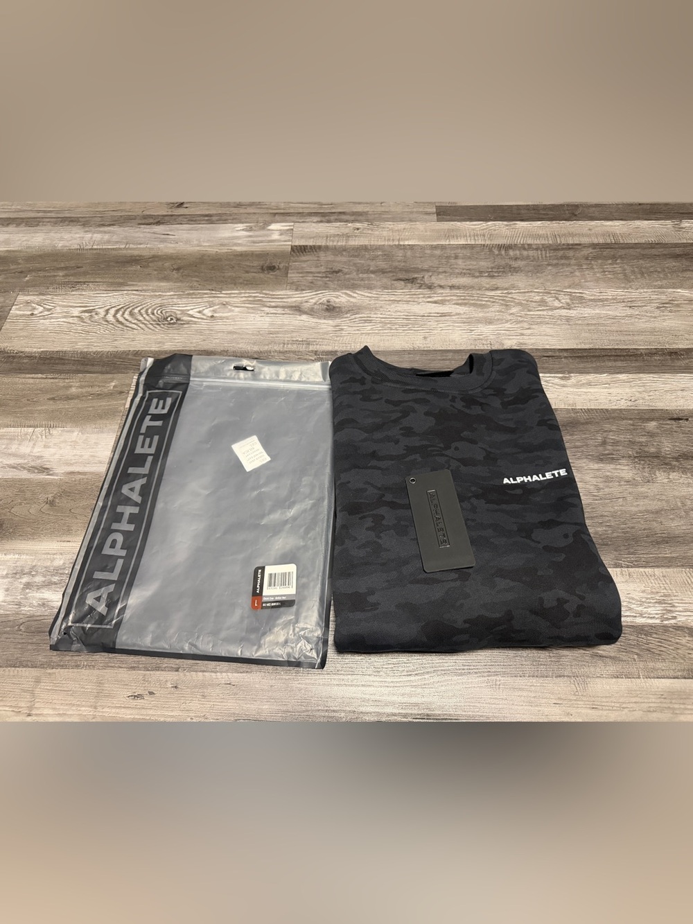 Alphalete Black Camo Crewneck Sweatshirt - Picture 5 of 7